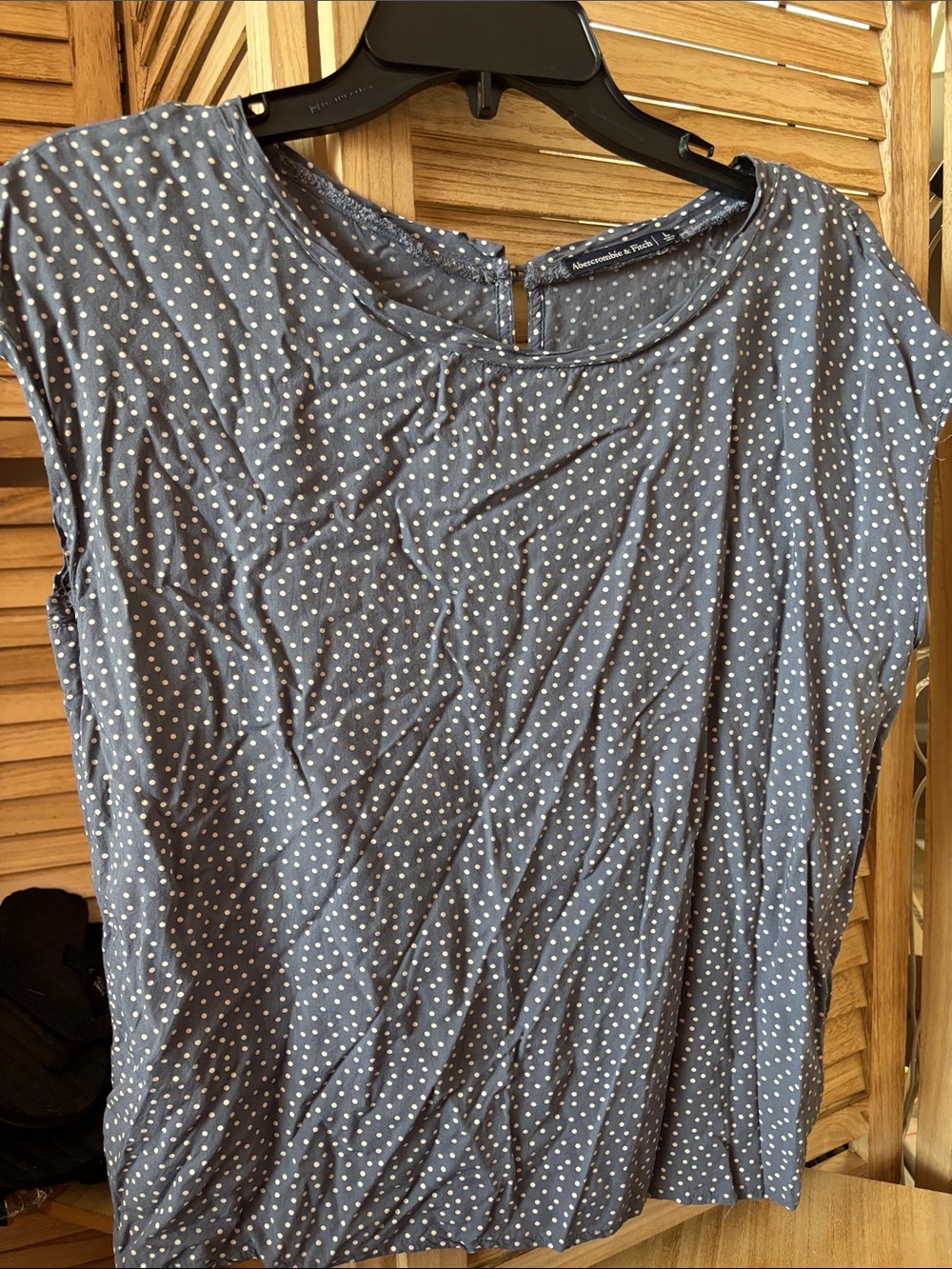 Abercrombie & Fitch Gray Polka Dot Cap Sleeve Button Back Top Large